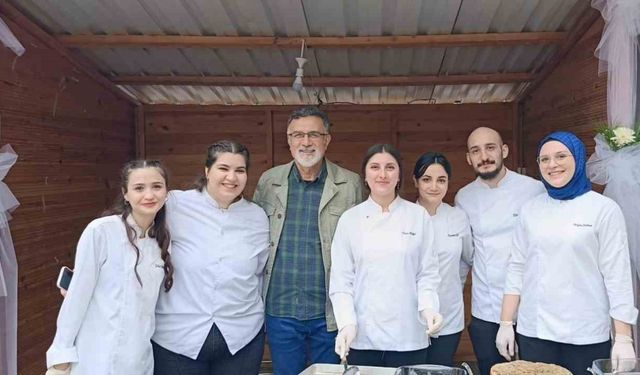 "Anneanne Yemekleri" kitabına uluslararası ödül