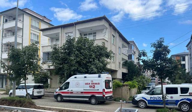 Evinin çatı katında ölü bulundu