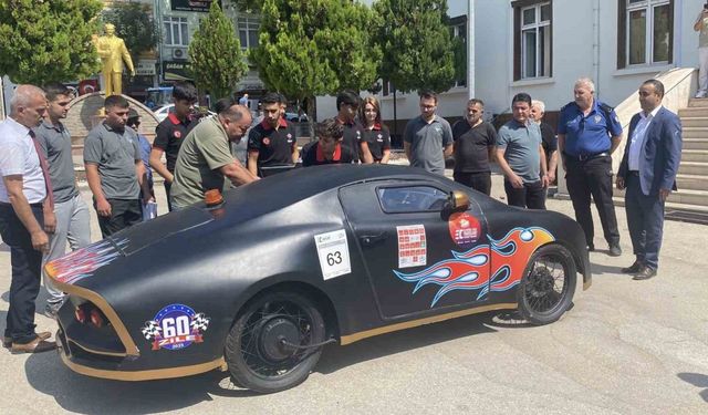 Tokatlı gençler elektrikli araç müsabakasında Türkiye birincisi oldu