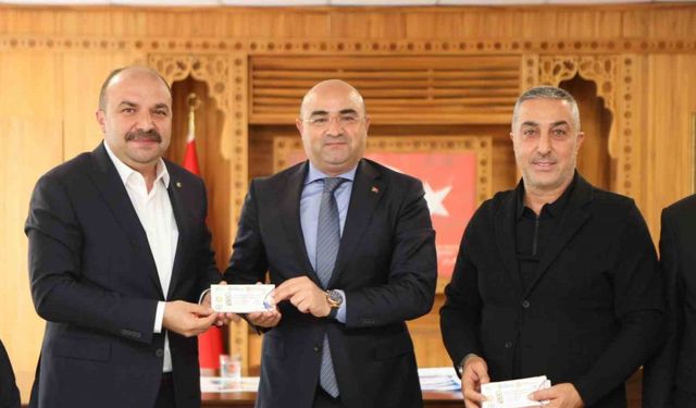 TSO’dan öğrencilere kırtasiye desteği