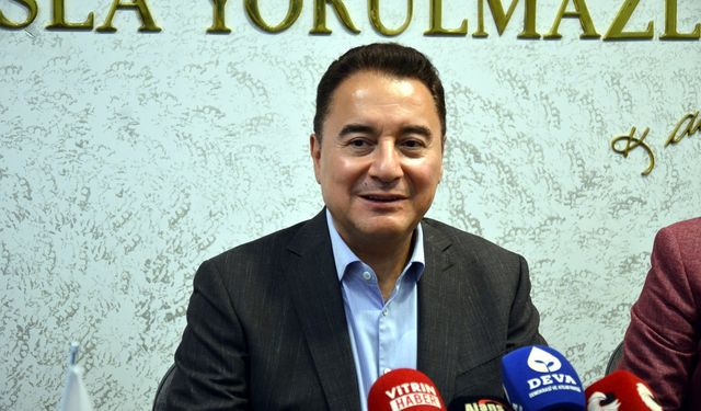 Ali Babacan Sinop’ta basın mensuplarıyla buluştu
