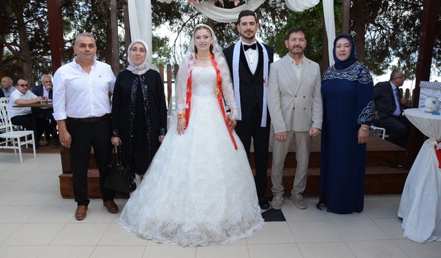 Karabal ve Mazıcıoğlu ailelerinin mutlu günü