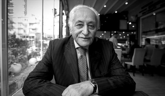 Şair ve yazar Yavuz Bülent Bakiler hayatını kaybetti