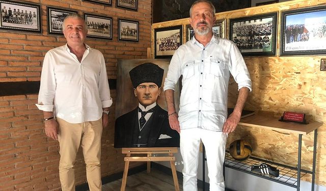 Adil Yıldız’dan Ayancık Spor Müzesi’ne anlamlı hediye