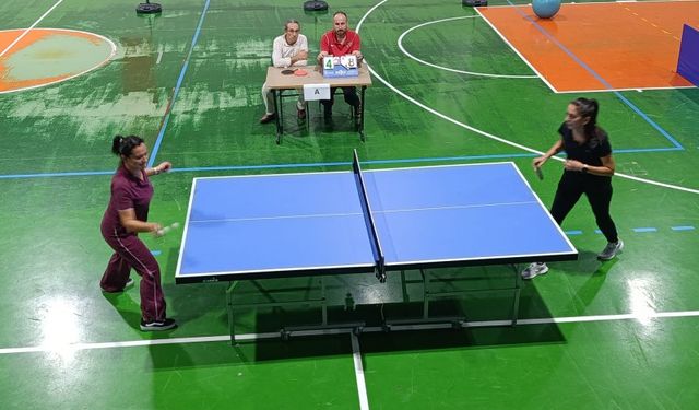 Cumhuriyet Kupası Masa Tenisi Turnavı sona erdi