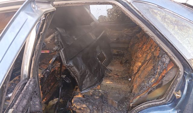 Tartıştığı kişinin aracını ateşe verdi