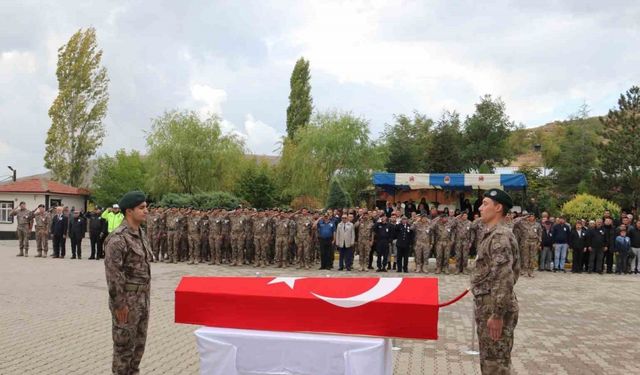Hayatını kaybeden polis memuru son yolculuğuna uğurlandı