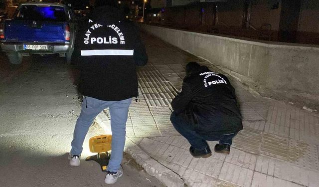 Husumetlilerinden kaçan iki kişi tüfekle vuruldu