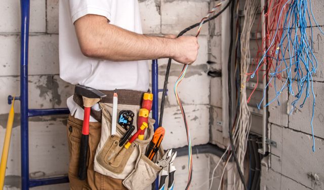 ELEKTRİK TESİSATI ONARIM YAPIM İŞİ