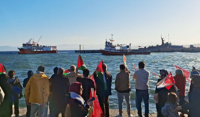 Sinop’ta balıkçılardan Filistin’e destek korteji
