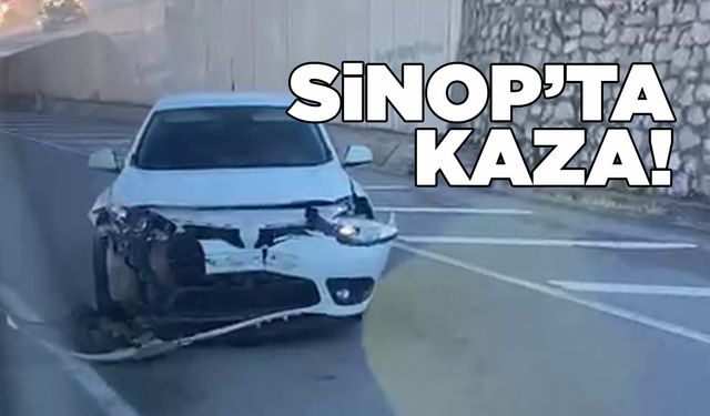 Sinop’ta kaza yapan araçta maddi hasar oluştu