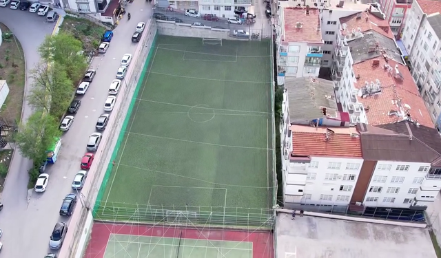 Sinop’ta yıpranan halı saha yenilenecek