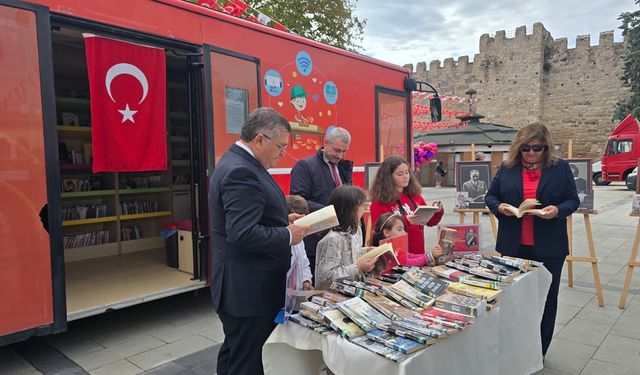 Sinop’ta “Atatürk” konulu kitap ve resim sergisi
