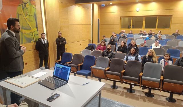 Sporcu velilerine yönelik spor psikolojisi semineri düzenlendi