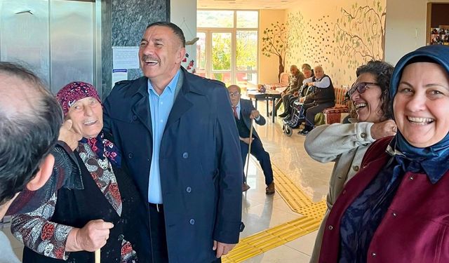 AK Parti İl Başkanı Üçüncüoğlu’ndan huzurevi ziyareti