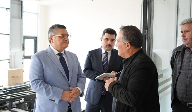 Vali Özarslan, Türkeli Hükümet Konağı inşaatını inceledi