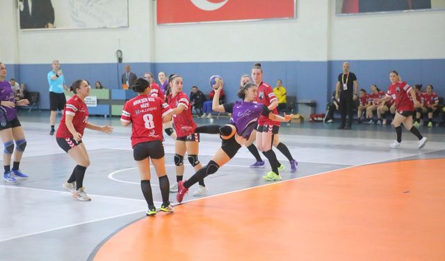 Sinop Spor Kadın Hentbol Takımı deplasmanda aradığını bulamadı