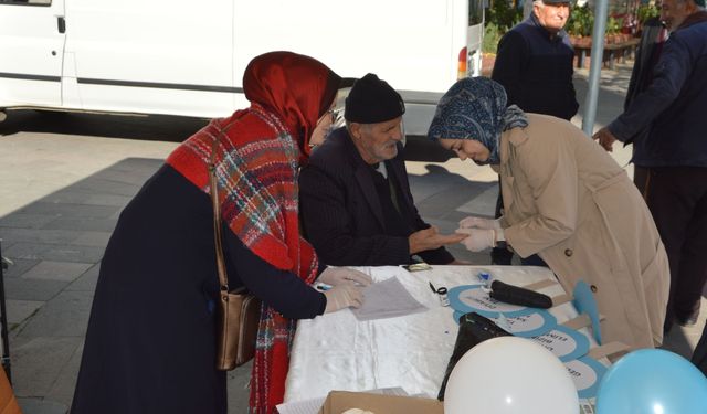 Havza'da vatandaşların kan şekeri ölçüldü