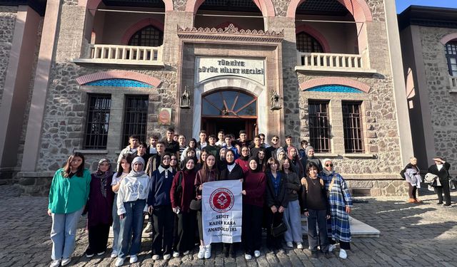 Lise öğrencileri Ankara'yı ziyaret etti