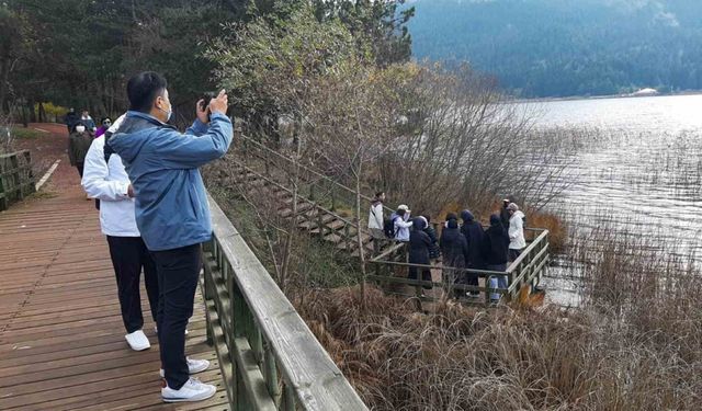 Abant Gölü’ne ziyaretçi akını