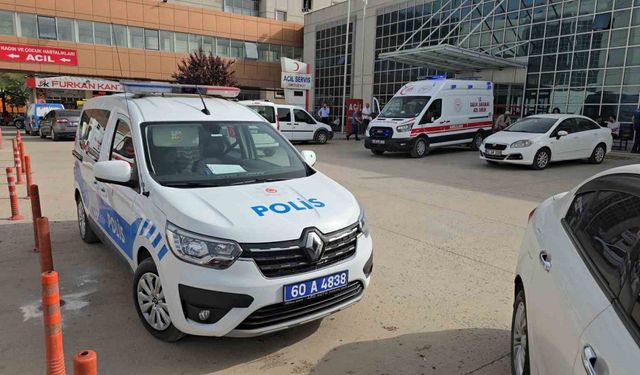 Kavgayı ayırmak isteyen amcasını yanlışlıkla vurdu