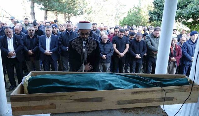 Trafikte darp edilen öğretmen öldü