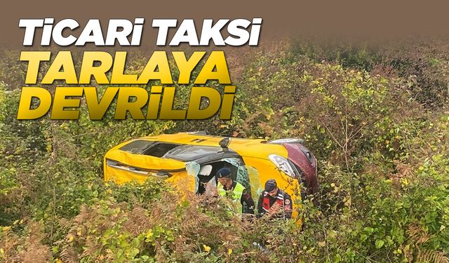 Sinop'ta ticari taksi devrildi: 2 yaralı