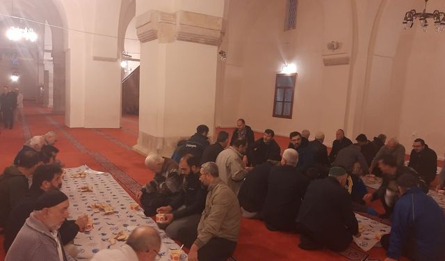 Sinoplular Sabah Namazıyla Aynı Sofrada Buluşuyor