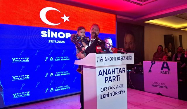 Genel Başkan Ağıralioğlu’nun konuşmasına davetsiz misafir