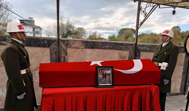 Vefat eden Kıbrıs gazisi son yolculuğuna uğurlandı