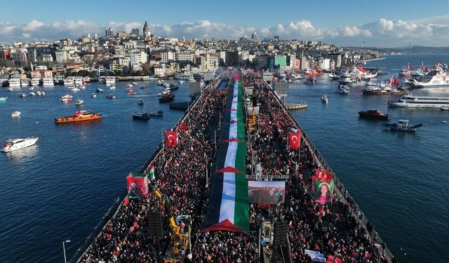 Filistin'e destek yürüyüşüne 520 bin kişi katıldı