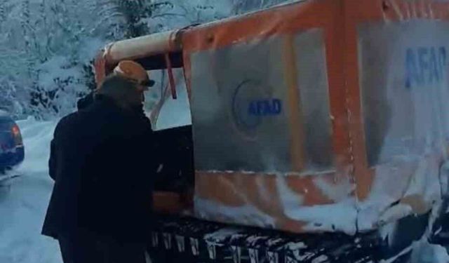 AFAD, kemoterapi hastasını kar engelini aşarak hastaneye ulaştırdı