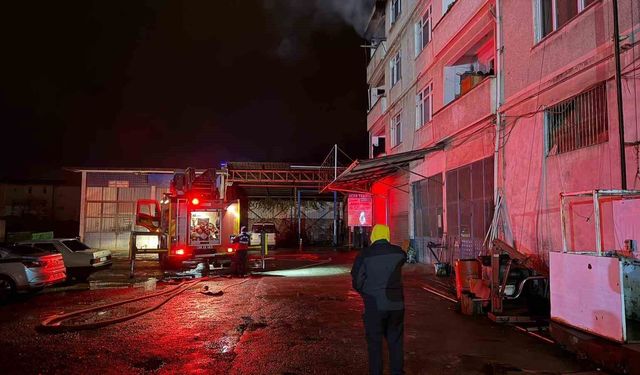 Apartman dairesinde yangın paniği