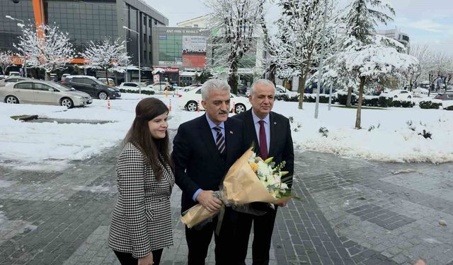 Düzce Valisi görevine başladı
