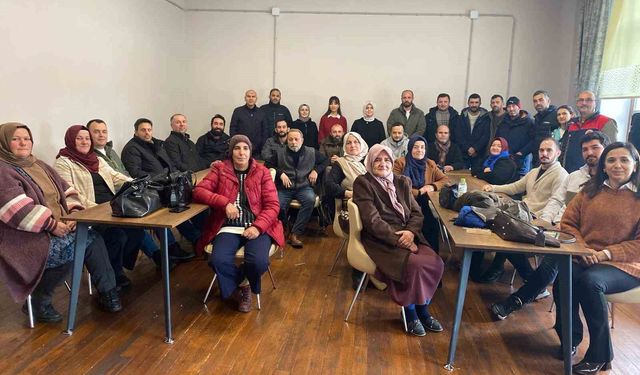 Düzce'de çiftçilere yönelik tarım eğitim verildi