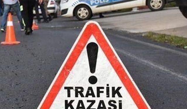 Otomobil tırla çarpıştı: 2 ölü, 1 yaralı