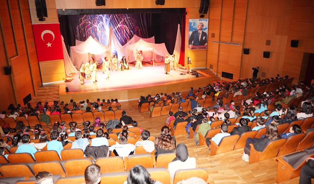 “Boğaç Han” Sinoplu miniklerle buluştu