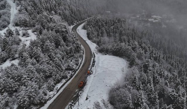 Karabük'ün yüksek kesimlerinde kar yağışı