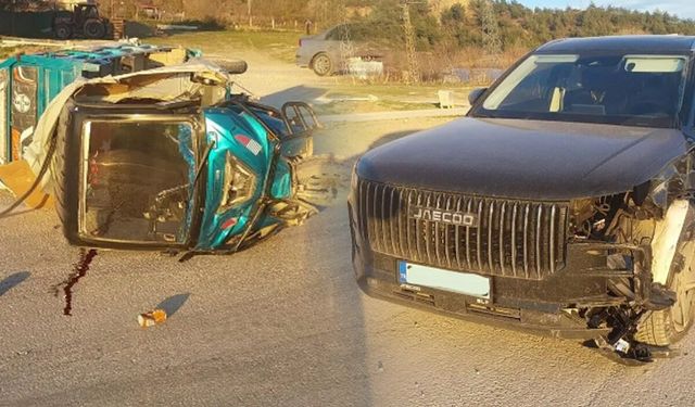 Elektrikli araç ile otomobil çarpıştı: 1 yaralı