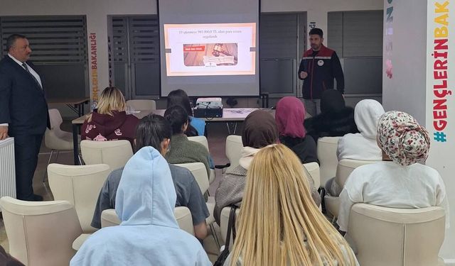 Öğrencilere helal gıda konulu bilgilendirme sunumu yapıldı