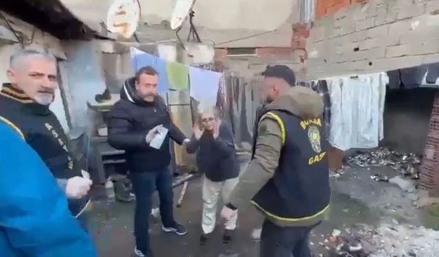 7 Yıldır Kayıp Küçük Çocuk Çöp Yığınları Arasında Bulundu