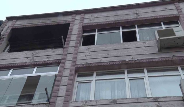 Eşini öldürdü, evi ateşe verdi