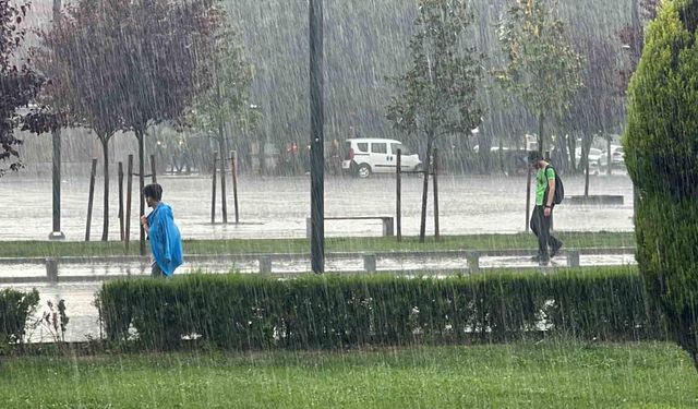 Meteorolojiden Düzce'ye kuvvetli yağış uyarısı