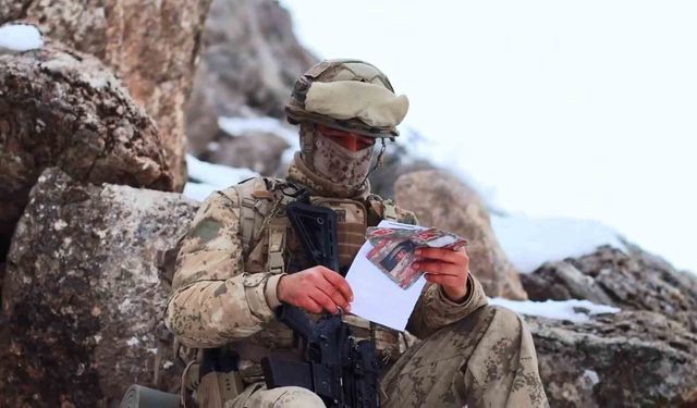 Samsunlu öğrenciler mektuplarıyla, Şırnak'taki komandolara destek verdi