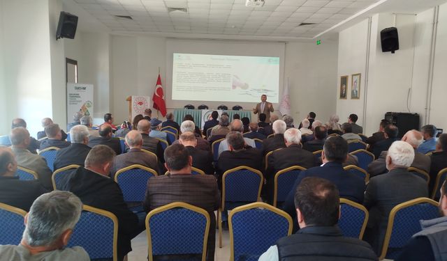 Çiftçiler tarımsal sigortalar hakkında bilgilendirildi