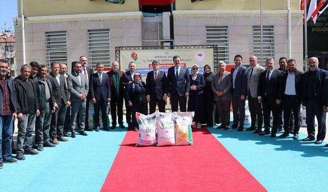 Çiftçilere ayçiçeği, nohut ve sorgum sudan otu tohumu dağıtıldı