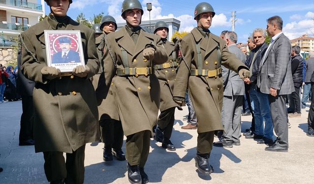 Vefat eden Kıbrıs gazisi son yolculuğuna uğurlandı