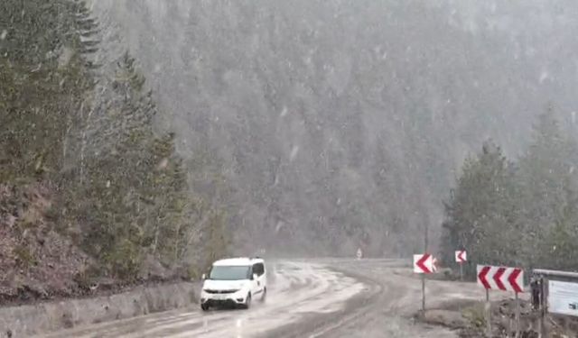 Karabük'ün yüksek kesimlerinde kar başladı