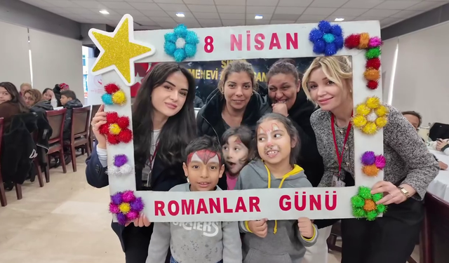 Dünya Romanlar Günü renkli etkinlikle kutlandı