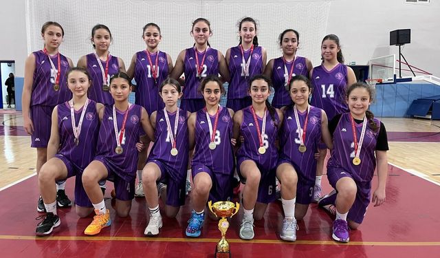 Sinop Mehmet Akif Ersoy kız basketbol takımlarından önemli dereceler